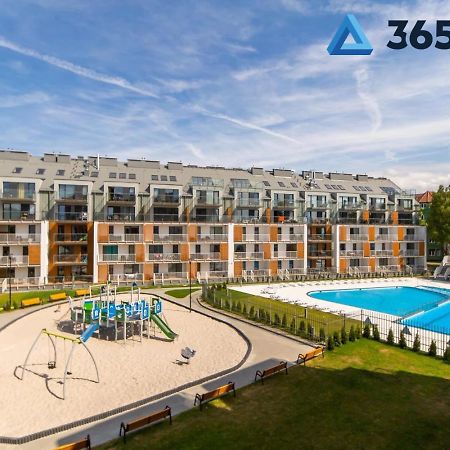 Feniks Kolobrzeg Podczele Basen, Silownia, Bawialnia - 365Pam Екстер'єр фото